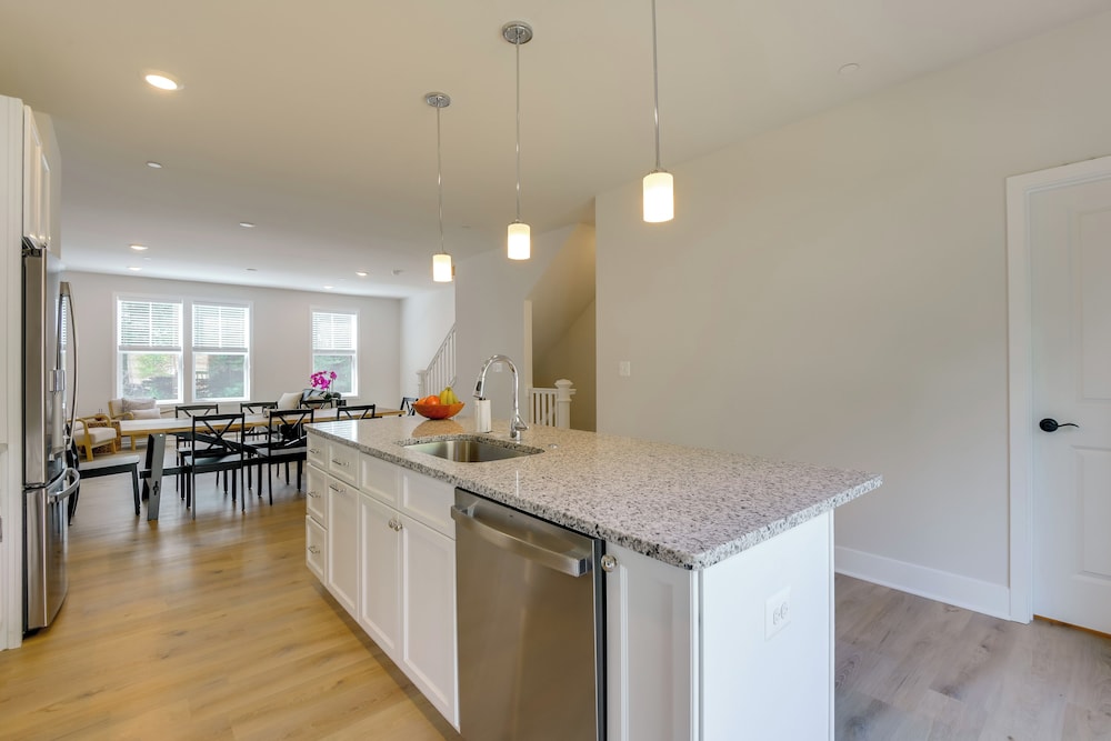 Modern Gem Near Historic Annapolis & Naval Academy