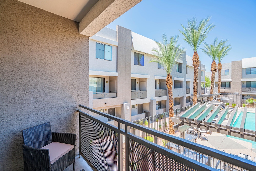 ROVE LIVING/KB - Zone Westgate