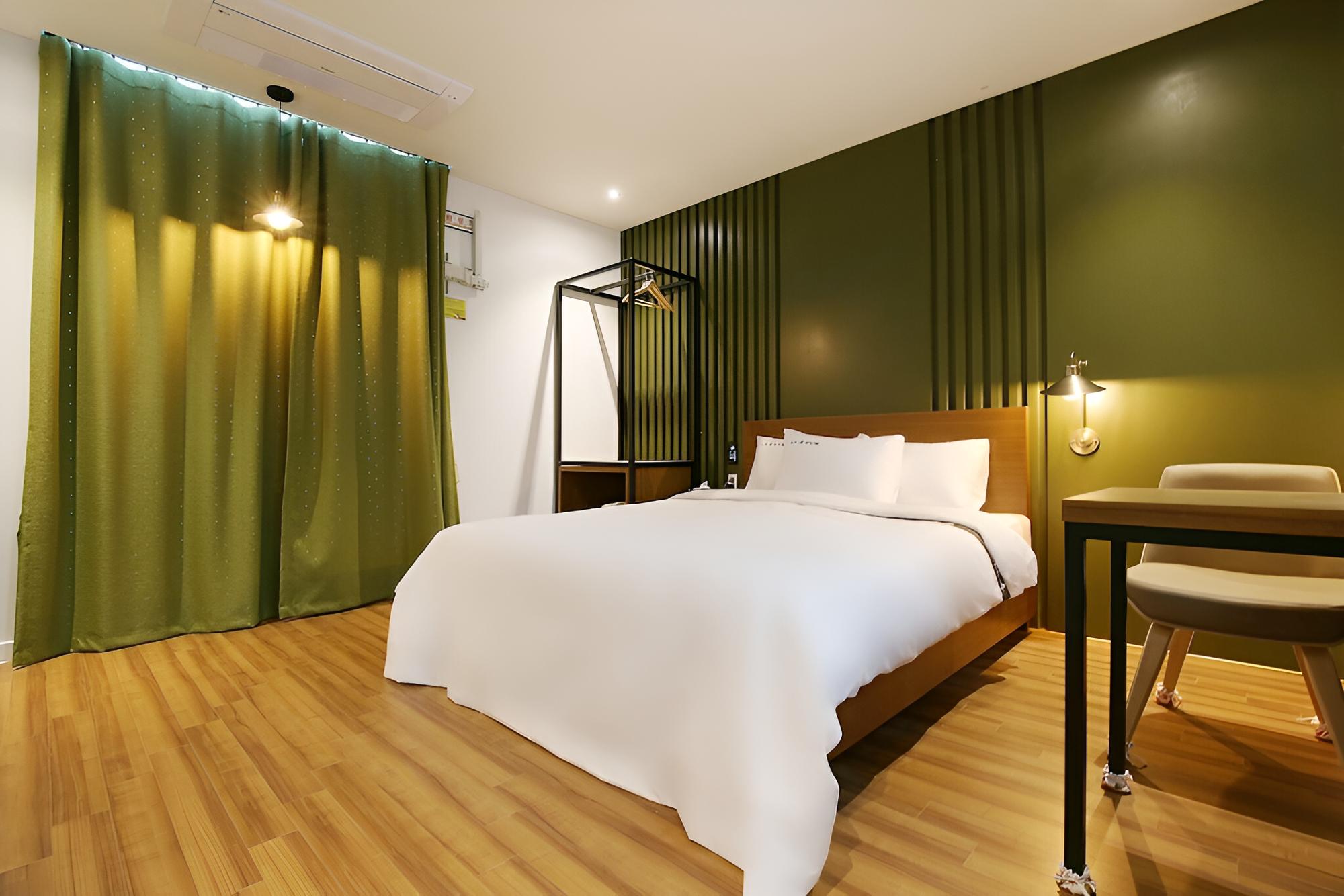 Photo 57