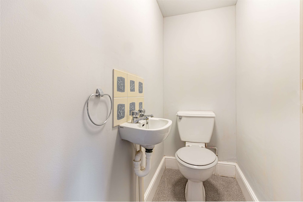 Host Stay Droitwich Road Dwelling