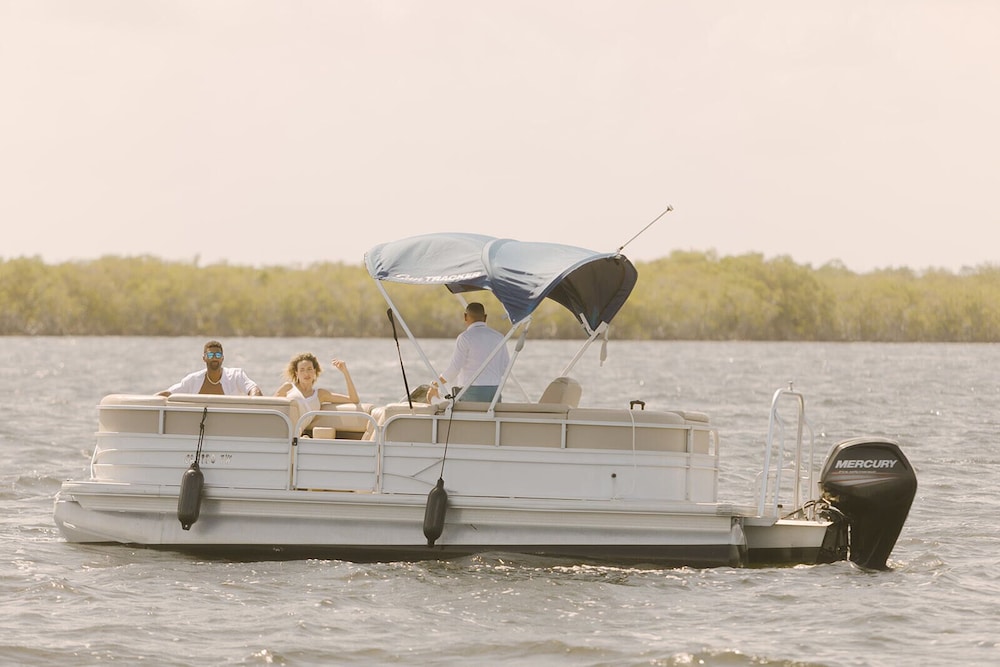 Premium Floating Bungalow by Stay Ombi
