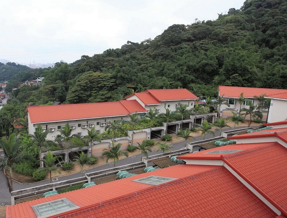 Regale Villa Hotel