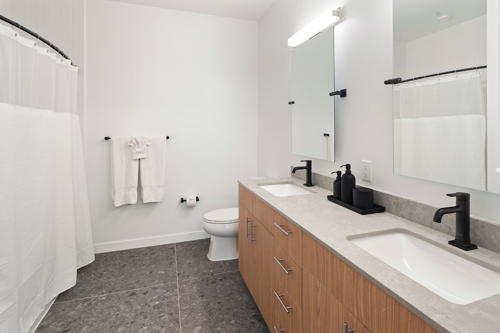 Luxury Apartments by Hyatus at Boston Everett