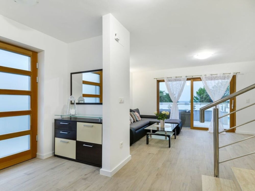 New Villa With Pool and Roof Terrace view 5