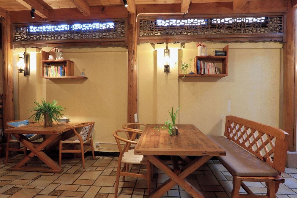 Mild Spring Boutique Hotel