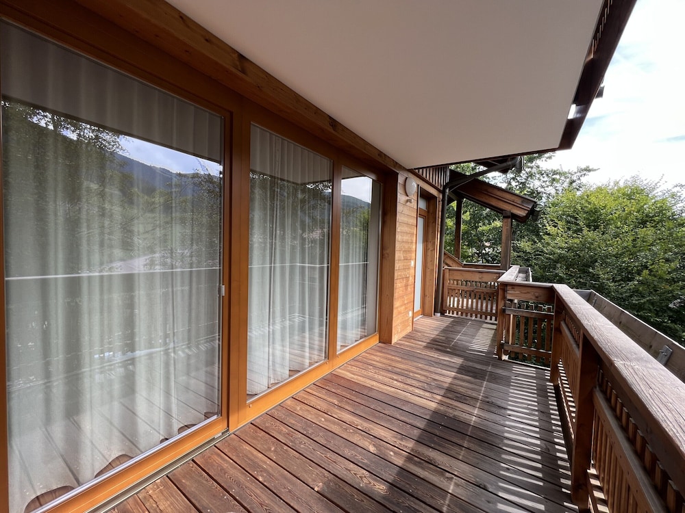 Central Vacation Apartment With View