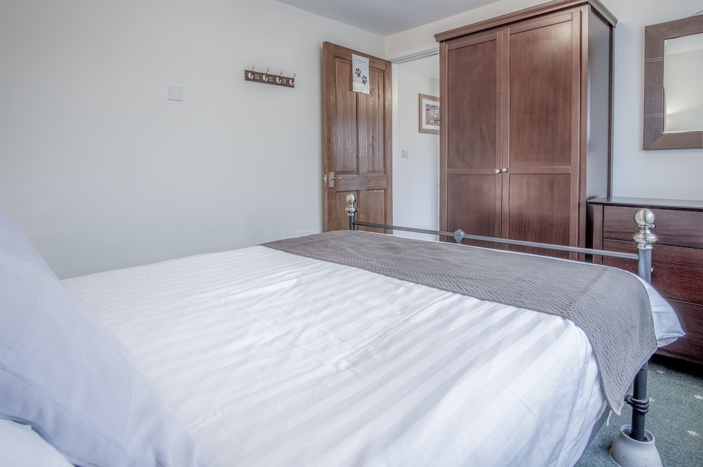Lilac Cottage - 1 Bed Cottage - Amroth view 4