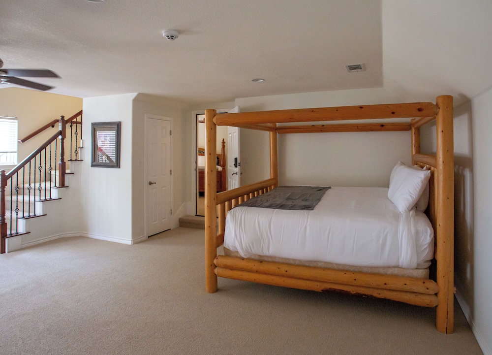 Lakefront 6BR Retreat w Dock & Game Room