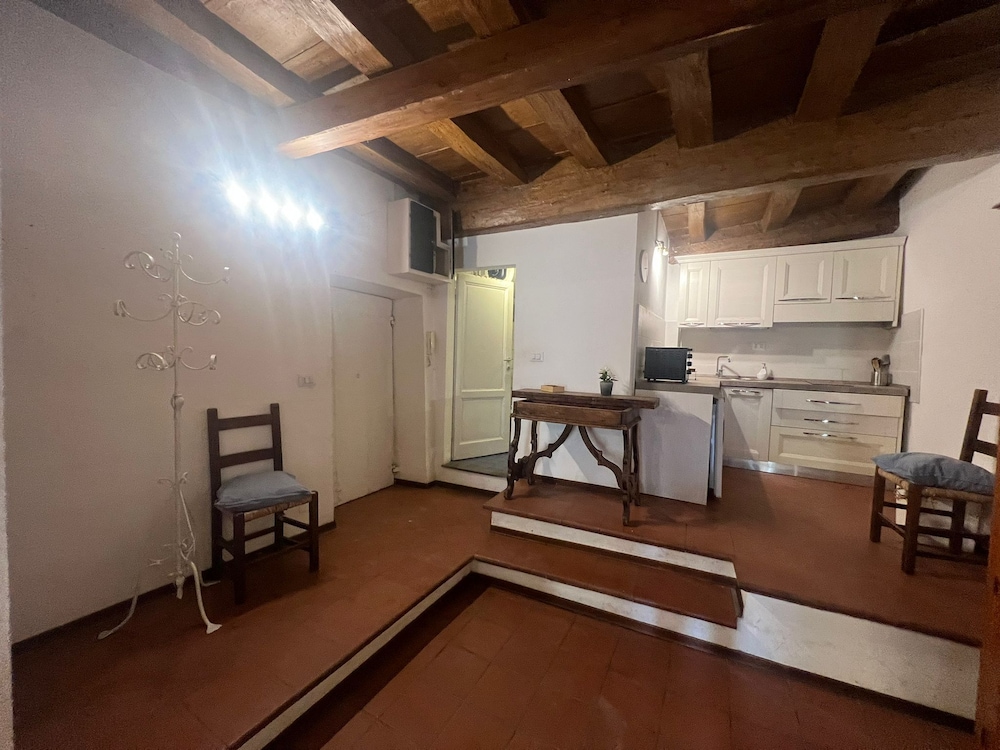 Wine Apartments Florence Aleatico