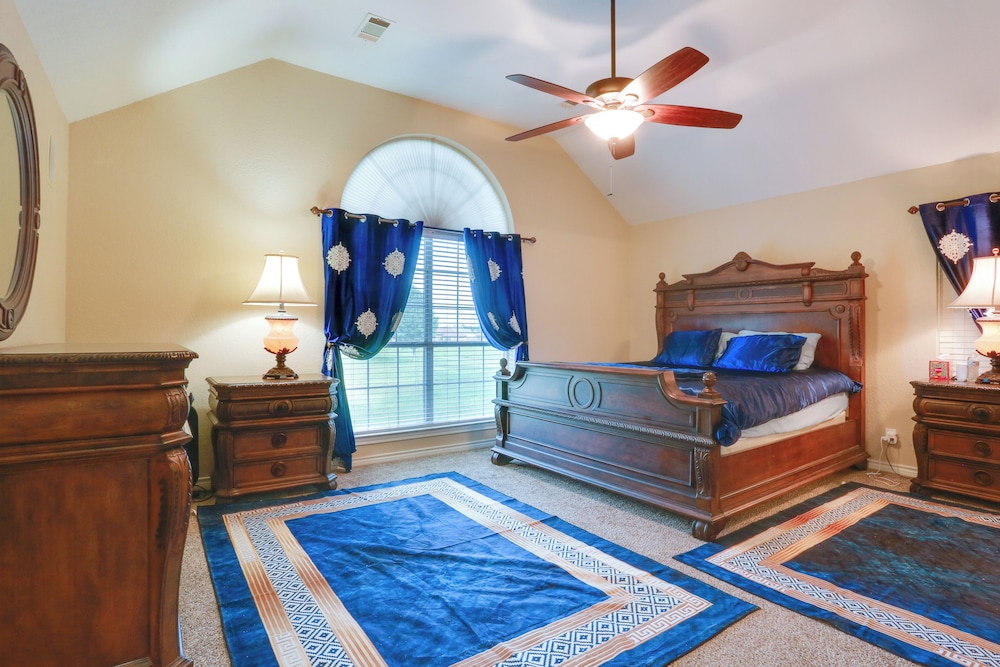 9 Mi to Lake Texoma: Calera Escape w/ Gazebo!