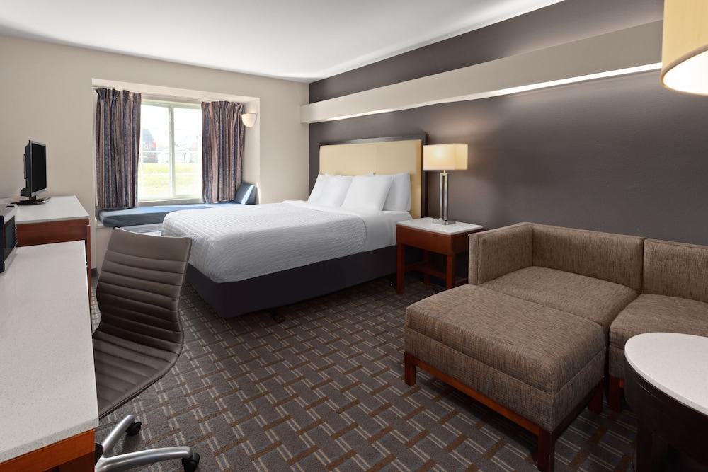 Mount Pleasant Vacations - Americas Best Value Inn Suites Racine - Property Image 37