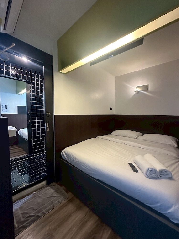Four Sisters Homestay - Hostel