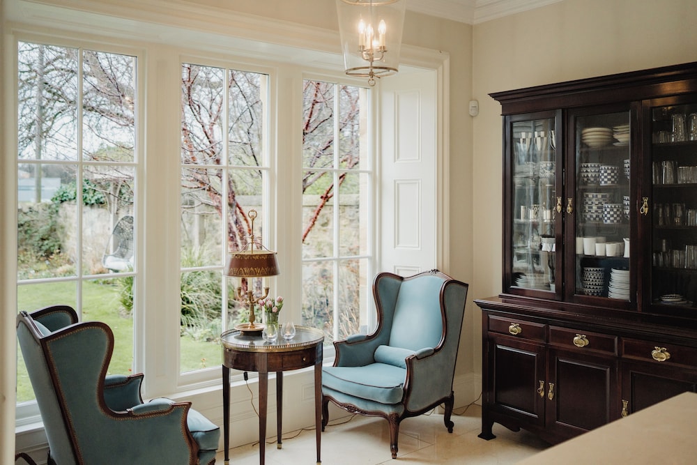 Private and Prestigious Luxury Home