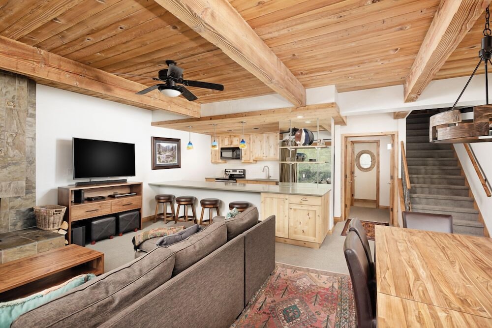 Chateau Eau Claire & Roaring Fork by Frias Properties