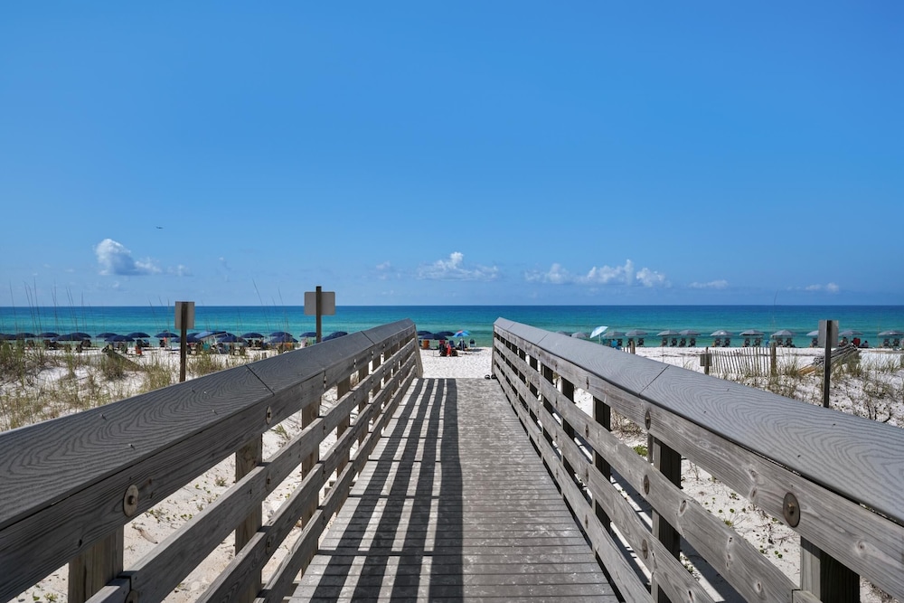 Pelican Isle 117