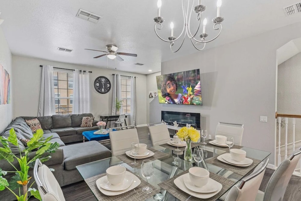 Vista Cay Swanky