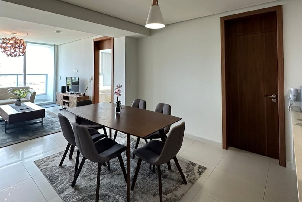 Pacific Cafe Classy 1-bedroom in Costa del Este