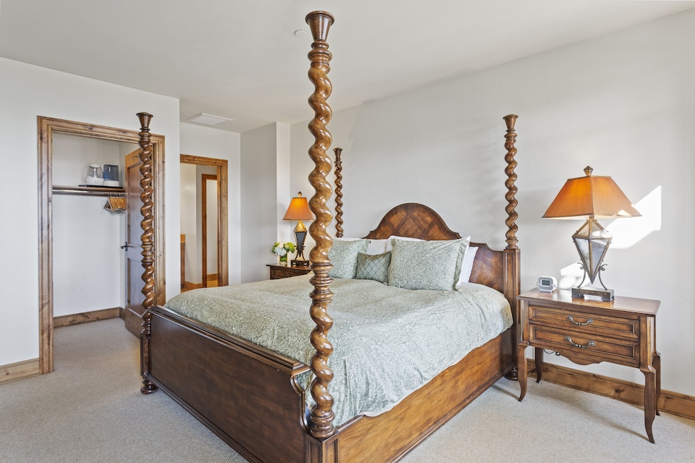 Shooting Star Lodge at Deer Valley Resort - Two Bedroom Residence #203 2 Condo
