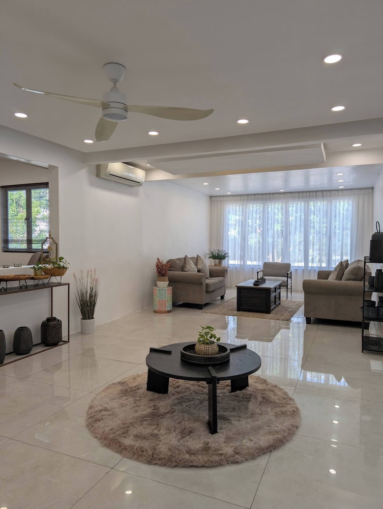 Luxury Tropical Bungalow in Damansara Golden Core