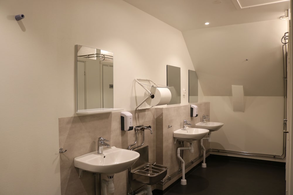 Kärraton Vandrarhem - Hostel