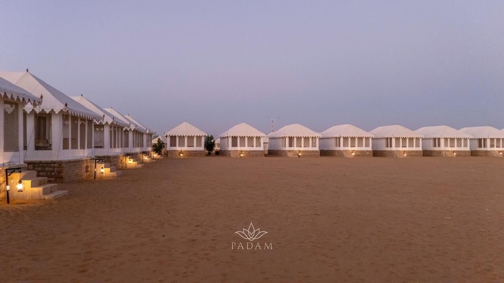 PADAM DESERT CAMP. JAISALMER