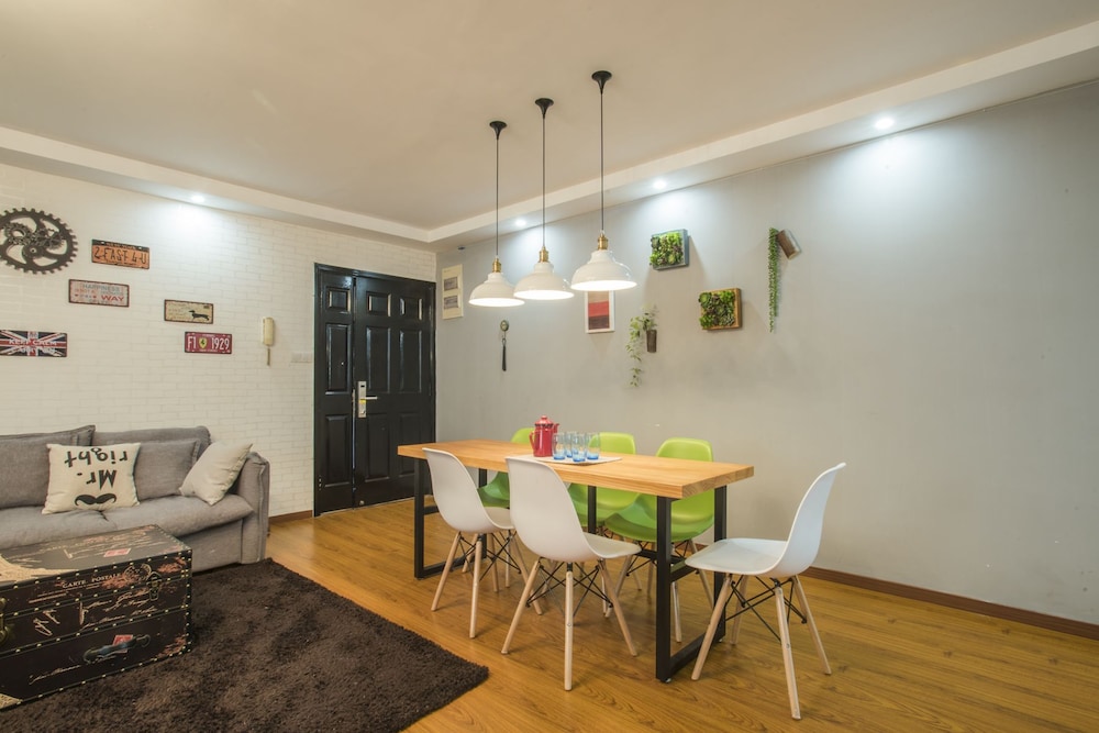 GoNative Downtown Apartment Yu Garden