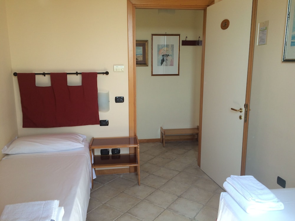 Hotel Miramare en Otranto — hotel room