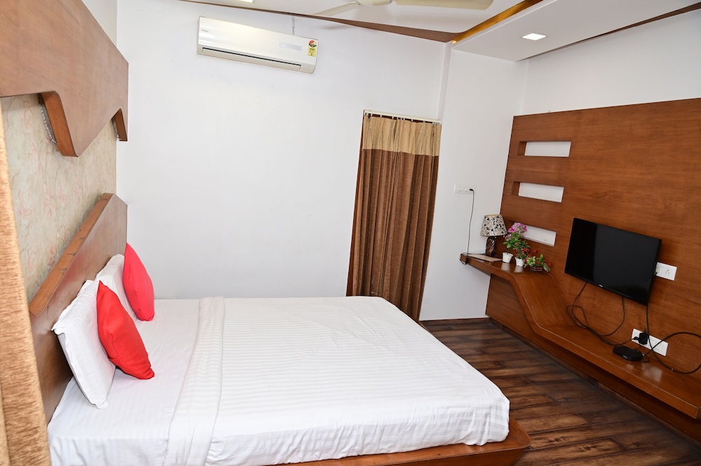 Sri Shivam Hotel