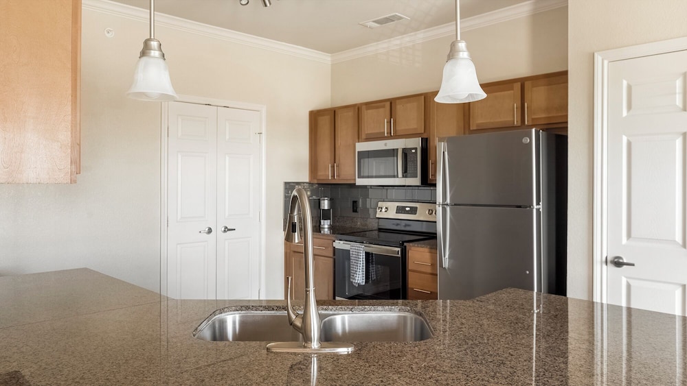 Landing Furnished Apartments near East Arlington