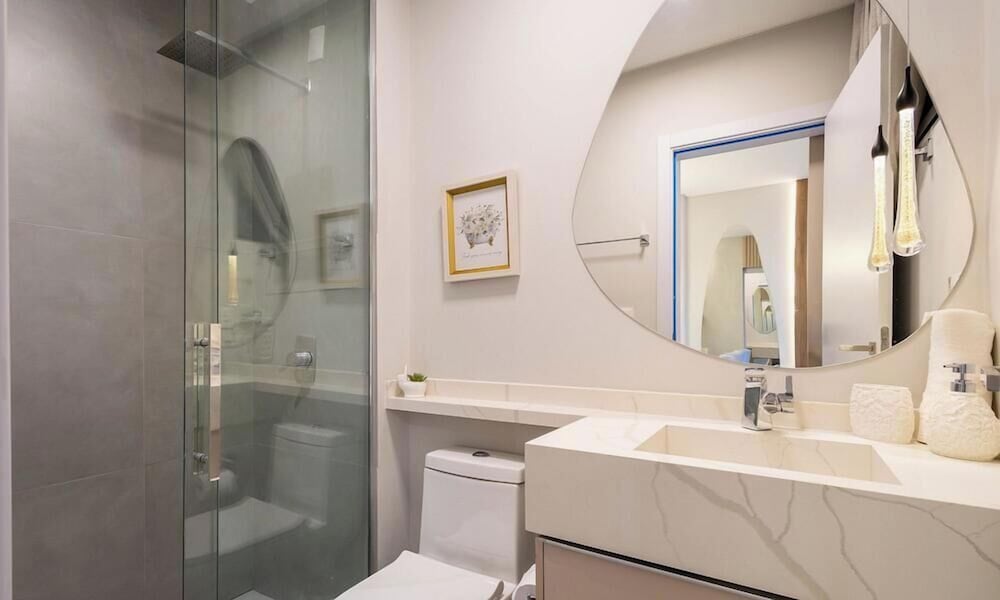 Your Exclusive Stay Just Steps From the sea in Meia Praia - FFS II