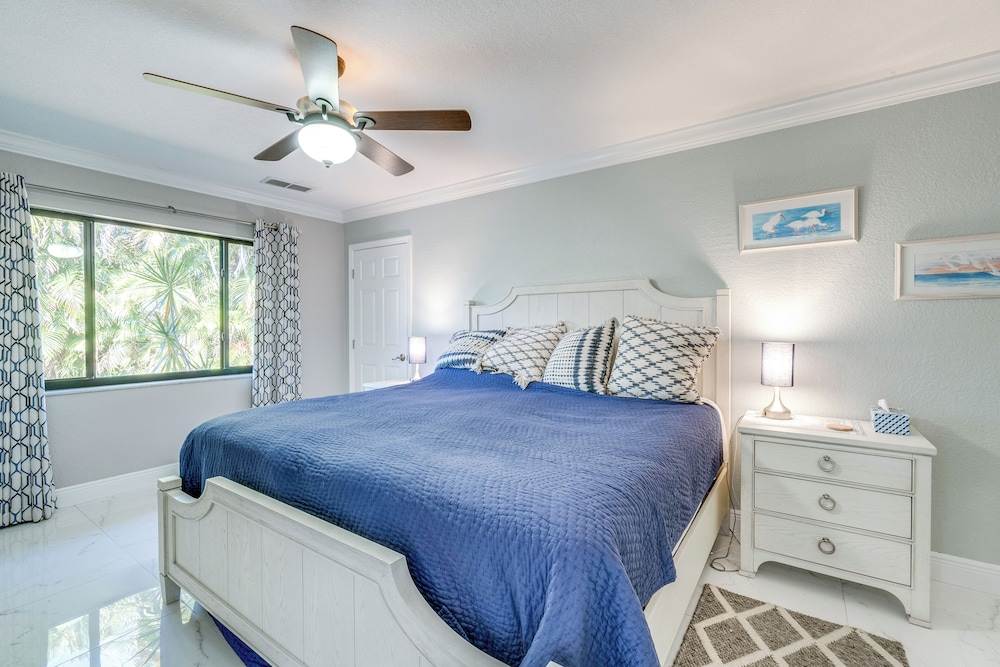 Port Charlotte Home w/ Lanai & Saltwater Pool!
