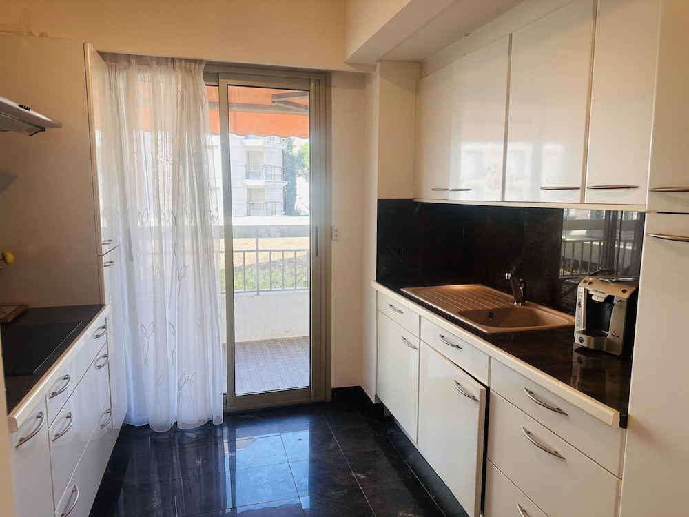 One Bedroom Apartment in the Center of Cannes Next to the Carlton a few Meters From the Croisette - 367