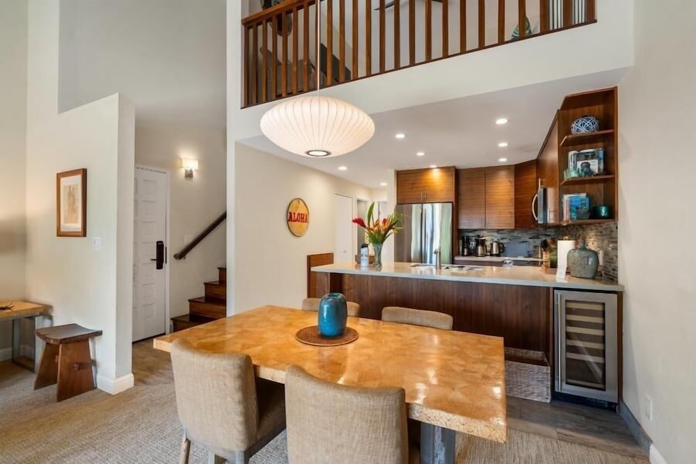 Maui Kamaole, #c-203 2 Bedroom Condo