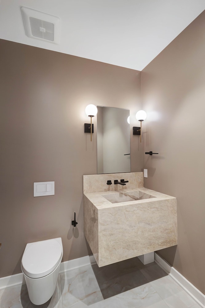 Aqualina 1101 Penthouse
