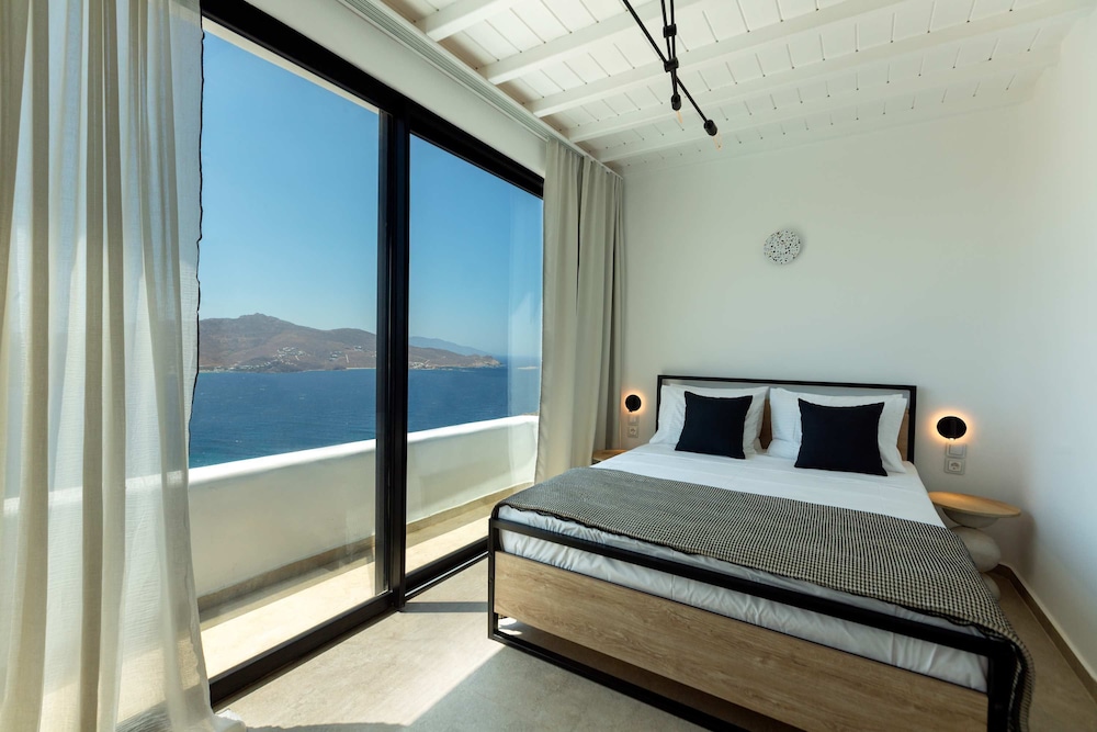 Apellon Mykonos Luxury Seaview Retreat