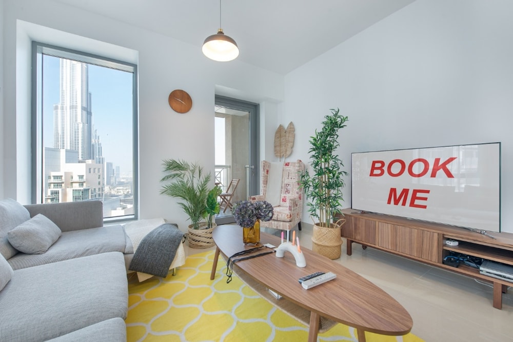 Upscale 2BR With Breathtaking Burj Views