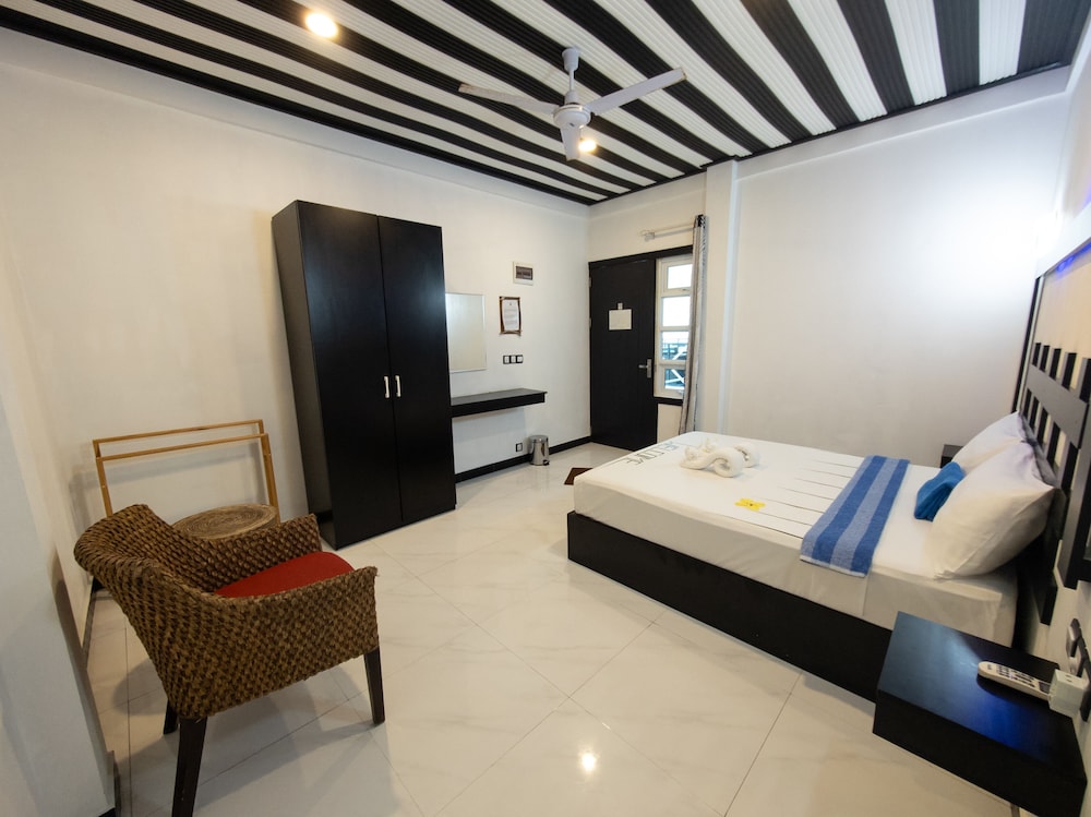 Dhonfulhafi Beach View & Spa view 4
