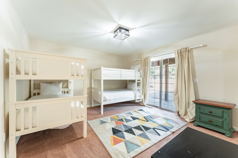 Blitzen by Avantstay Pet-friendly Tahoe Retreat