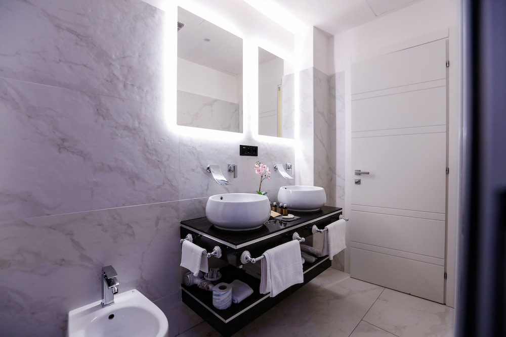 EscapeSuite Domus Collection