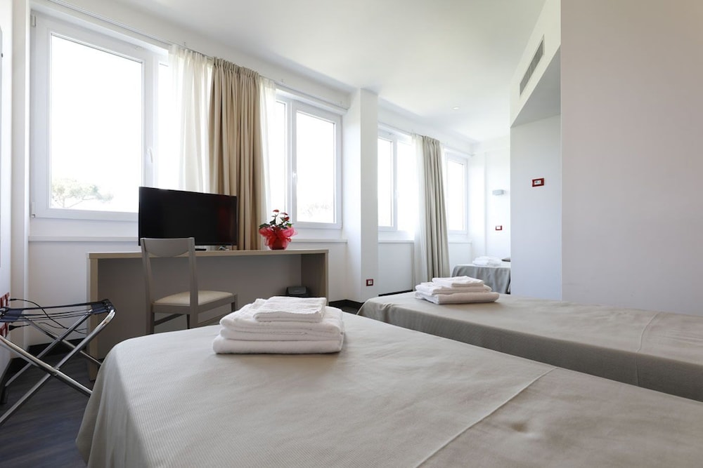 Vatican Area - Hotel Holiday Rooms