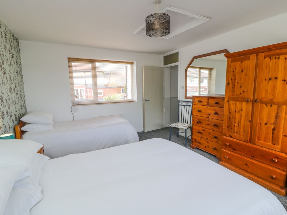53 Burniston Road view 2