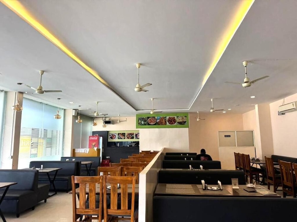 HOTEL MINT PARK