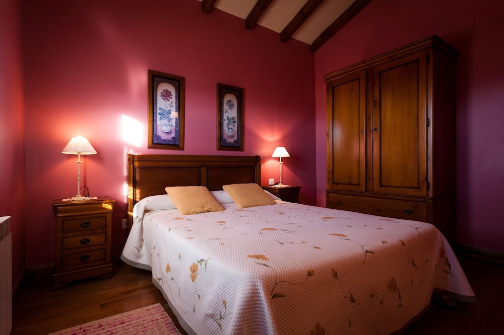 Casa Peluaga