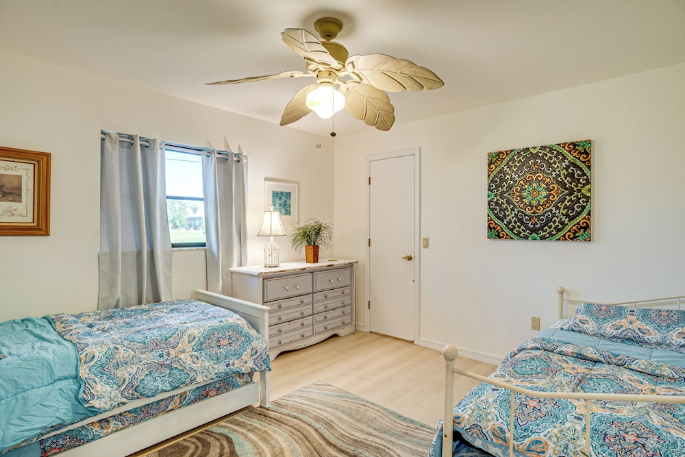 Pool, BBQ & More: Sleek Home in Port Charlotte!