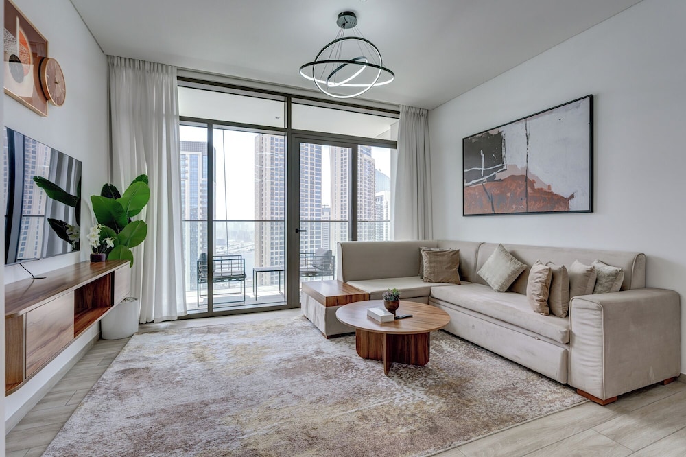 PVH - 1BR Sea View - Palace Residence