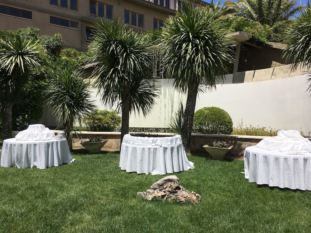 La Cittadella Dell'Oasi Hotel