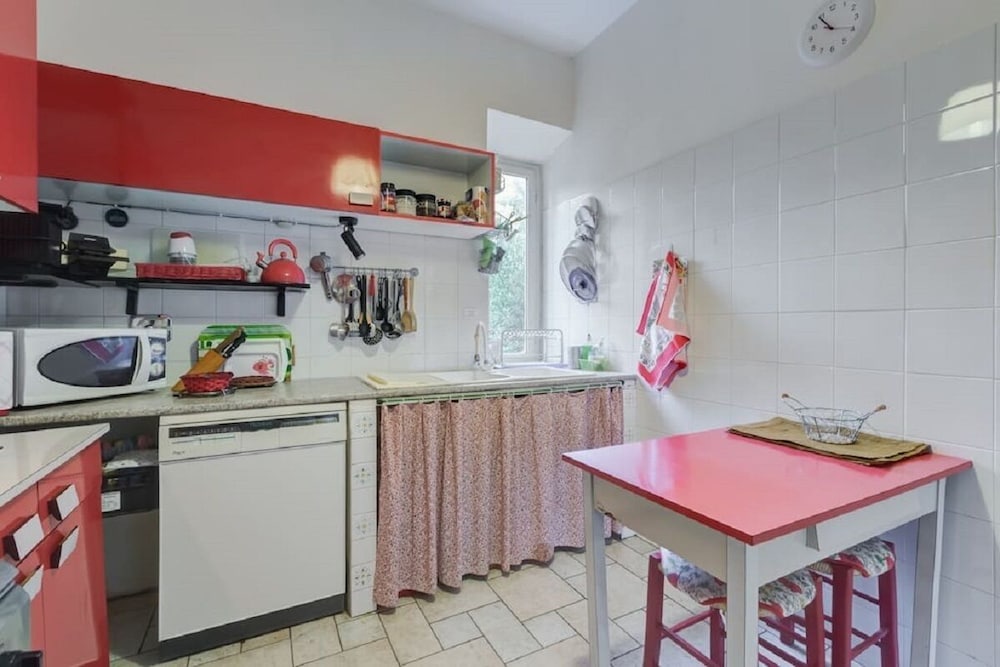 Spacious and Cozy, 6+3 Beds, Free Wifi, Near Eur