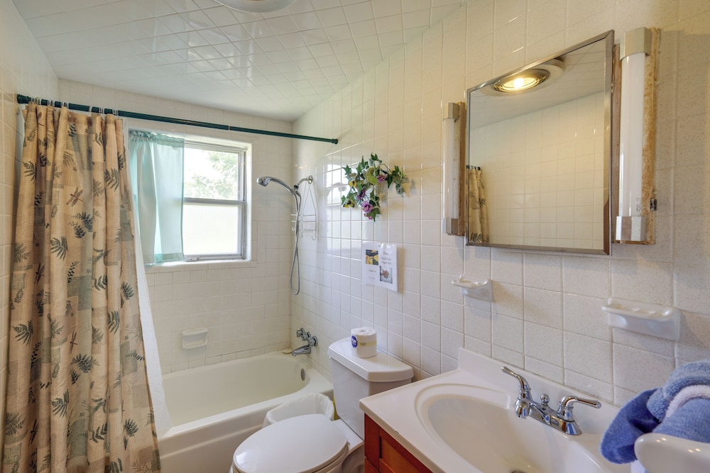 Hike From Your Door! Pet-friendly Whitney Home