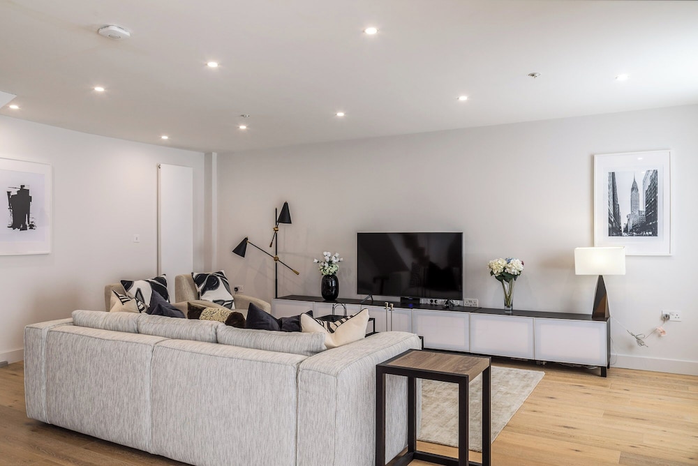 Modern Family Home in Kensington