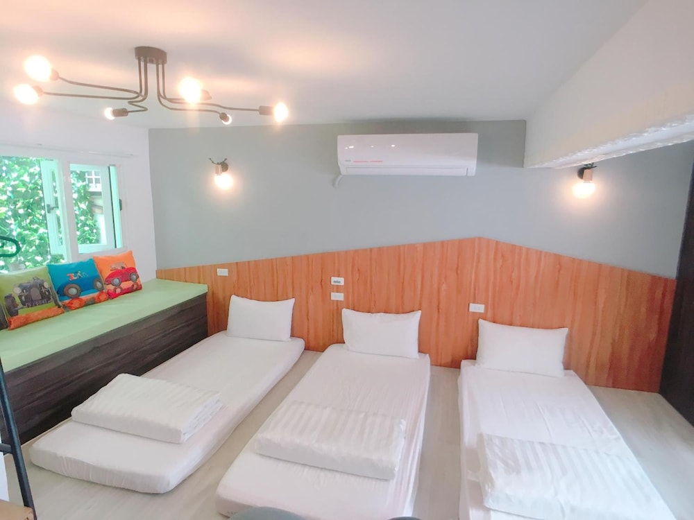 Cape 42 Hostel I
